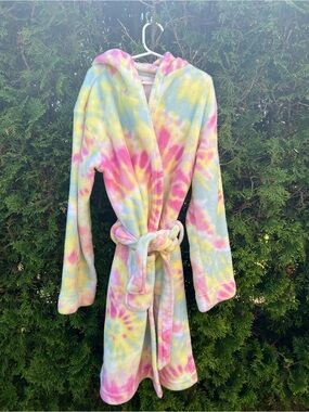 Cuddl Duds Pastel Tie-Dye Plush Hooded Robe in Pink, Yellow & Blue